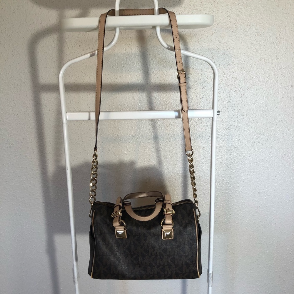 Michael Kors Grayson Medium Chain Brown